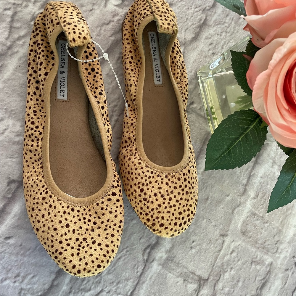 Chelsea & Violet Cow Hair Ballet Flats Sz 6.5 New